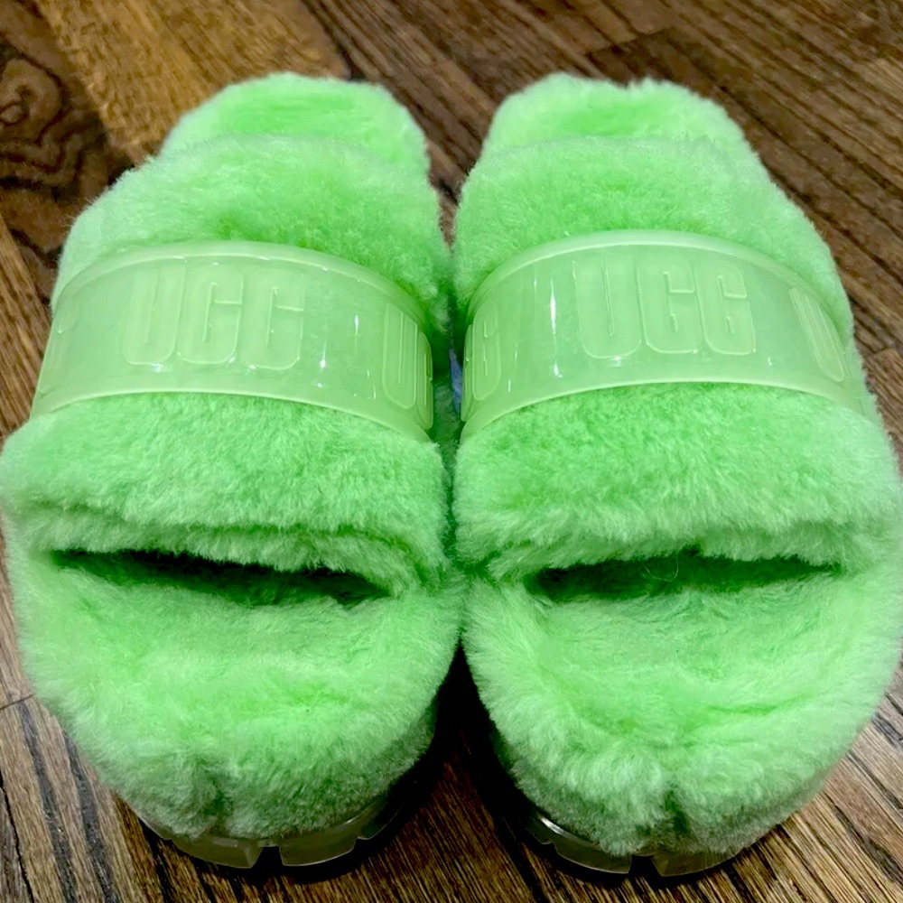 Ugh Size 8 Fluffita in neon green.  New but no box.  Never worn.